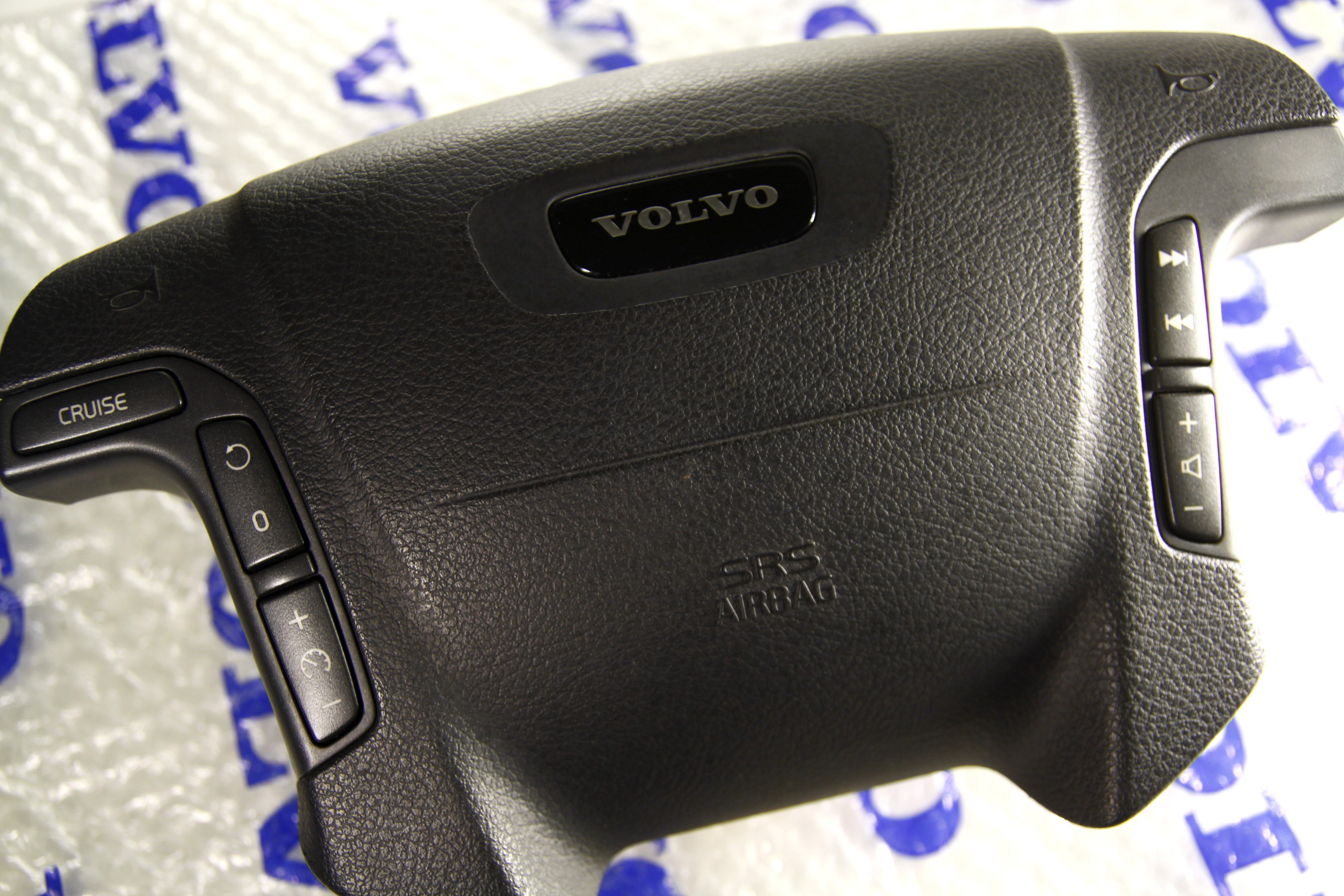 Airbag ( Fahrerseite ) für Volvo S60,S80,V70,XC70 (2002